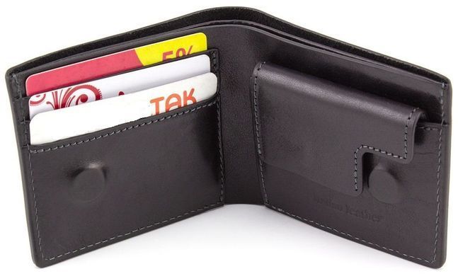 Чоловіче шкіряне портмоне на магніті чорного кольору Grande Pelle 505610